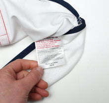 Load image into Gallery viewer, 2001/03 OWEN #10 England Vintage Umbro Home Football Shirt (XL) WC 2002 BRAZIL
