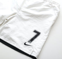 Load image into Gallery viewer, 2007/09 RONALDO #7 Manchester United Vintage Nike Home Football Shorts (S/M)
