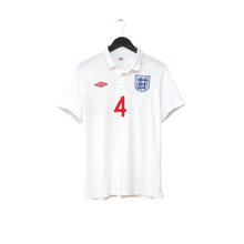 Load image into Gallery viewer, 2009/10 Gerrard #4 England Vintage Umbro Home Football Shirt (S) WC 2010 (38)1

