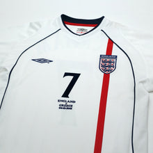 Load image into Gallery viewer, 2001/03 Beckham #7 England Vintage Umbro Home Greece Football Shirt (M)2
