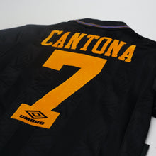 Load image into Gallery viewer, 1993/95 Cantona #7 Manchester United Vintage Umbro Away Football Shirt (S)
