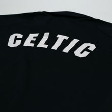 Load image into Gallery viewer, 1998/99 Celtic Vintage Umbro Football Training Shirt (M)9
