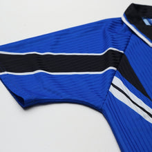 Load image into Gallery viewer, 1996/98 Cantona #7 Manchester United Vintage Umbro Third Football Shirt (M)8
