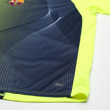 Load image into Gallery viewer, 2005/06 Barcelona Vintage Nike Football Training Shirt (XXL)8
