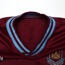 Load image into Gallery viewer, 2001/03 Joe Cole #26 West Ham Vintage FILA Home Football Shirt (S)14
