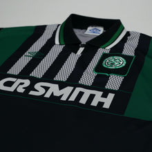 Load image into Gallery viewer, 1994/96 Van Hooijdonk #9 Celtic Vintage Umbro Away Football Shirt (L)4
