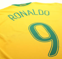 Load image into Gallery viewer, 2006/08 RONALDO #9 Brazil Vintage Nike WC 2006 Home Football Shirt (L)
