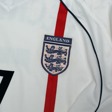 Load image into Gallery viewer, 2001/03 Beckham #7 England Vintage Umbro Home Greece Football Shirt (XL)6
