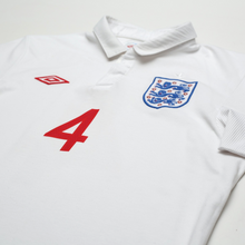 Load image into Gallery viewer, 2009/10 Gerrard #4 England Vintage Umbro Home Football Shirt (S) WC 2010 (38)4
