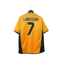 Load image into Gallery viewer, 2002/03 Larsson #7 Celtic Vintage Umbro Away Football Shirt (L)0
