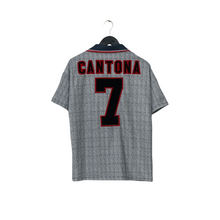Load image into Gallery viewer, 1995/96 Cantona #7 Manchester United Vintage Umbro Away Football Shirt (M)0
