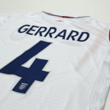Load image into Gallery viewer, 2005/07 Gerrard #4 England Vintage Umbro Home Football Shirt (M) WC 200611
