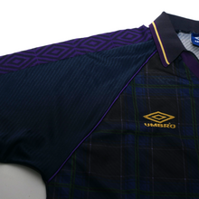 Load image into Gallery viewer, 1994/96 Scotland Vintage Umbro Home Football Shirt (L) Euro 967
