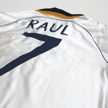 Load image into Gallery viewer, 1998/00 Raul #7 Real Madrid Vintage Retro adidas Home Football Shirt (XXL)11
