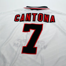 Load image into Gallery viewer, 1996/97 Cantona #7 Manchester United Vintage Umbro Away Football Shirt (XL)9
