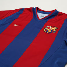 Load image into Gallery viewer, 2002/03 Riquelme #10 Barcelona Vintage Nike Home Football Shirt (M)4
