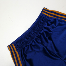 Load image into Gallery viewer, 1998/99 Newcastle United Vintage adidas Away Kit Football Shorts (M) 34" Waist4
