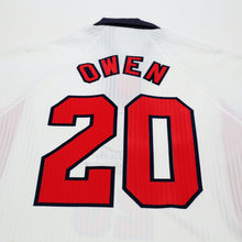 Load image into Gallery viewer, 1997/99 Owen #20 England Vintage Umbro Home Football Shirt (M/L) WC 199810

