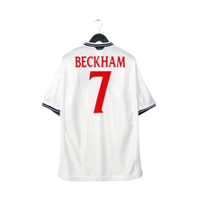 Load image into Gallery viewer, 1999/01 Beckham #7 England Vintage Umbro Home Football Shirt (XL/XXL) Euro 20000
