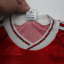 Load image into Gallery viewer, 1990/92 Manchester United Vintage adidas Home Football Shirt (M) 38/409
