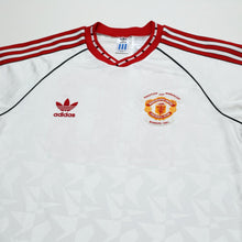 Load image into Gallery viewer, 1991 Hughes #10 Manchester United adidas Cup Winners Cup Football Shirt (L)2
