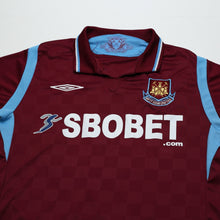 Load image into Gallery viewer, 2009/10 Diamanti #32 West Ham Vintage Umbro Home Football Shirt (M)2
