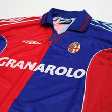 Load image into Gallery viewer, 2000/01 Signori #10 Bologna Vintage Umbro Home Football Shirt (M)4
