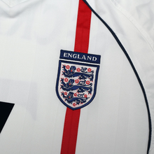 Load image into Gallery viewer, 2001/03 Beckham #7 England Vintage Umbro Home Greece Football Shirt (L)6

