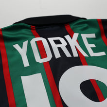 Load image into Gallery viewer, 1993/95 Yorke #18 Aston Villa Vintage Asics Away Football Shirt (M)12
