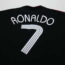 Load image into Gallery viewer, 2021/22 Ronaldo #7 Manchester United adidas Teamgeist Football Shirt (L)10
