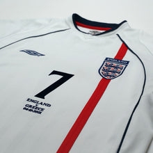 Load image into Gallery viewer, 2001/03 Beckham #7 England Vintage Umbro Home Greece Football Shirt (M)4
