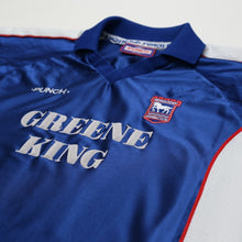 Load image into Gallery viewer, 1999/01 Stewart #11 Ipswich Town Vintage PUNCH Home Football Shirt (L)4
