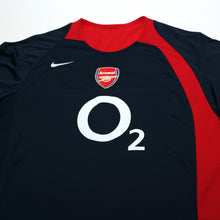 Load image into Gallery viewer, 2004/05 Arsenal Vintage Nike Total 90 Football Training Shirt Top (XXL)2
