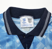 Load image into Gallery viewer, 1990/92 ENGLAND Vintage Umbro Third Football Shirt (L) Italia 90
