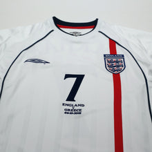 Load image into Gallery viewer, 2001/03 BECKHAM #7 England Vintage Umbro L/S Home Greece Football Shirt (S)3
