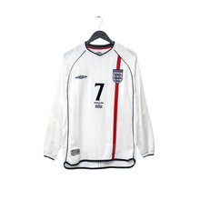 Load image into Gallery viewer, 2001/03 Beckham #7 England Vintage Umbro Home L/S Greece Football Shirt (M)
