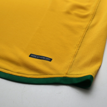 Load image into Gallery viewer, 2006/08 Kaka #8 Brazil Vintage Nike World Cup 06 Home Football Shirt (M)12
