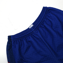 Load image into Gallery viewer, 1996/97 Manchester United Vintage Umbro GK Football Shorts (L) 36" Waist6
