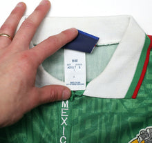 Load image into Gallery viewer, 1994 MEXICO Vintage Umbro Home Football Shirt (S) World Cup 1994
