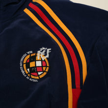 Load image into Gallery viewer, 1998/00 Spain Vintage adidas Football Track Top Jacket (M)9
