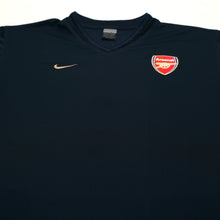 Load image into Gallery viewer, 2003/04 Arsenal Vintage Nike Football Training Shirt Top (XL)3
