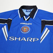 Load image into Gallery viewer, 1996/98 Cantona #7 Manchester United Vintage Umbro Third Football Shirt (M)2

