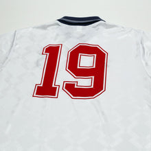 Load image into Gallery viewer, 1990/92 Gascoigne #19 England Retro Umbro Home Football Shirt (L) Italia 907
