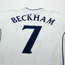 Load image into Gallery viewer, 2001/03 Beckham #7 England Vintage Umbro Home Greece Football Shirt (M)13
