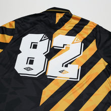 Load image into Gallery viewer, 2021 Factory Records x Umbro "Madchester" Retro Football Shirt (L) #82 Haçienda9
