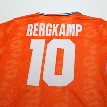 Load image into Gallery viewer, 1994 Bergkamp #10 Holland Vintage Lotto Home Football Shirt (M) Netherlands8
