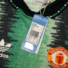 Load image into Gallery viewer, 1990/92 Schmeichel #1 Manchester United adidas Originals Football Shirt (M) BNWT13

