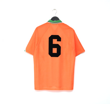 Load image into Gallery viewer, 1997/98 KEANE #6 Ireland Vintage Umbro Away Football Shirt (L)

