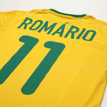 Load image into Gallery viewer, 2000/02 Romario #11 Brazil Vintage Nike Home Football Shirt (S)9
