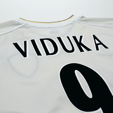 Load image into Gallery viewer, 2000/02 Viduka #9 Leeds United Vintage Nike Home Football Shirt (L)13
